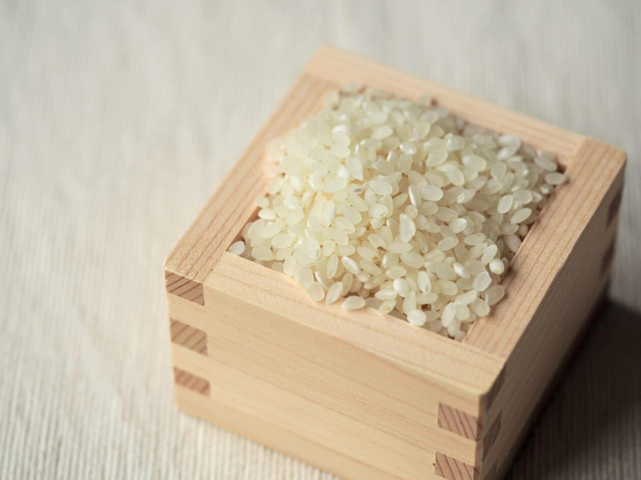 升に入った米の画像