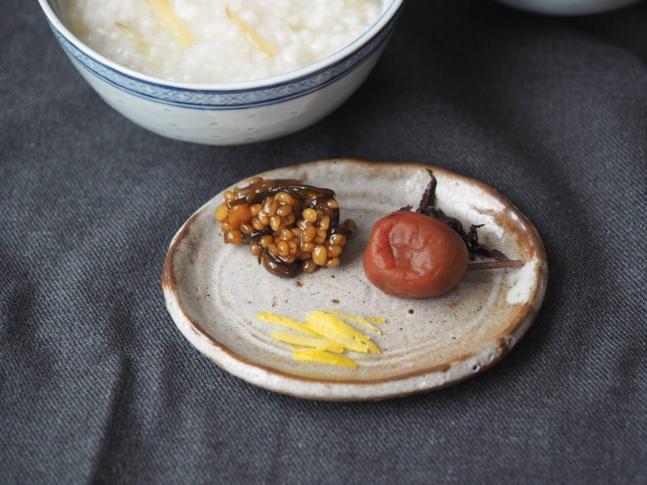 生姜粥の添え物の画像