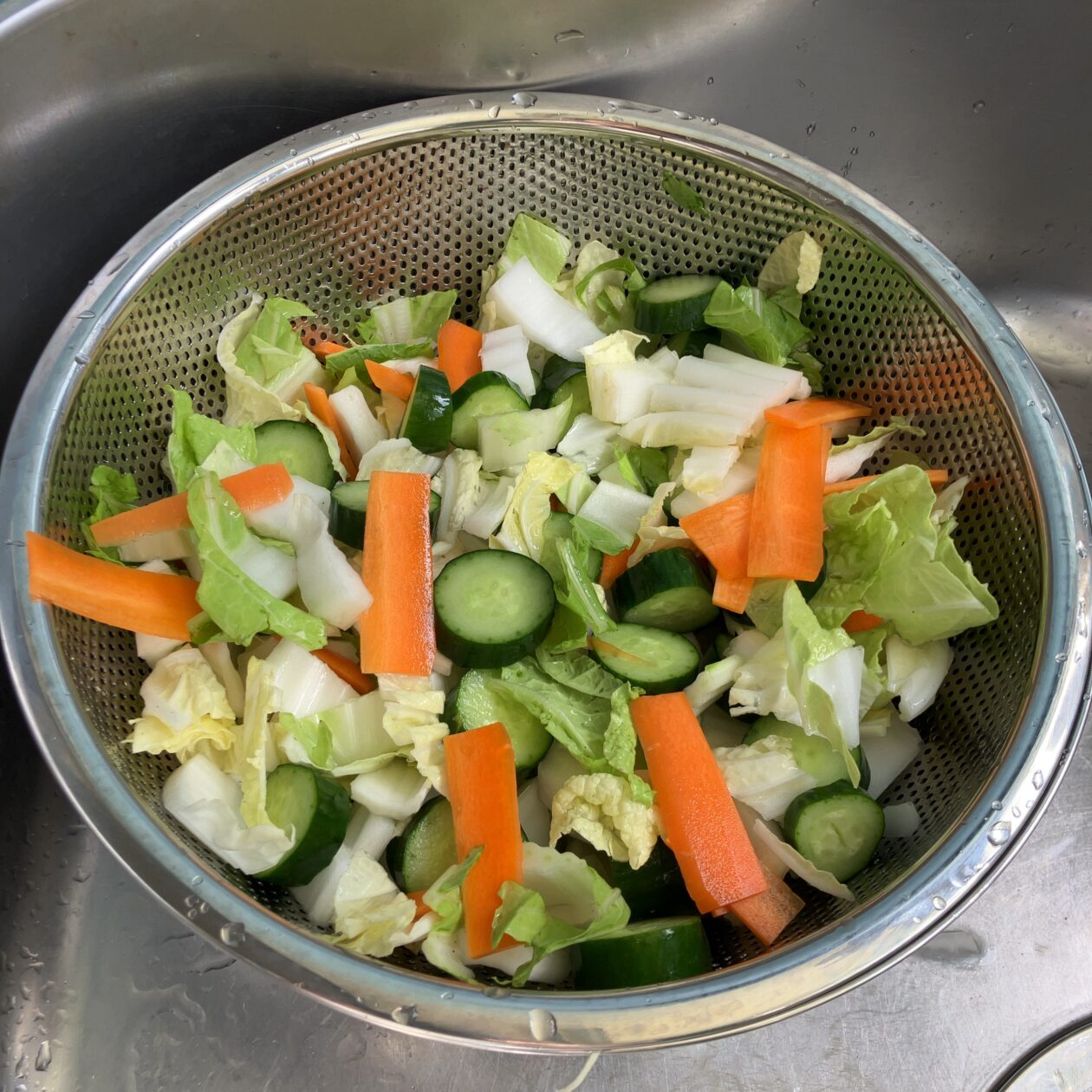 野菜を切ってよく洗った画像