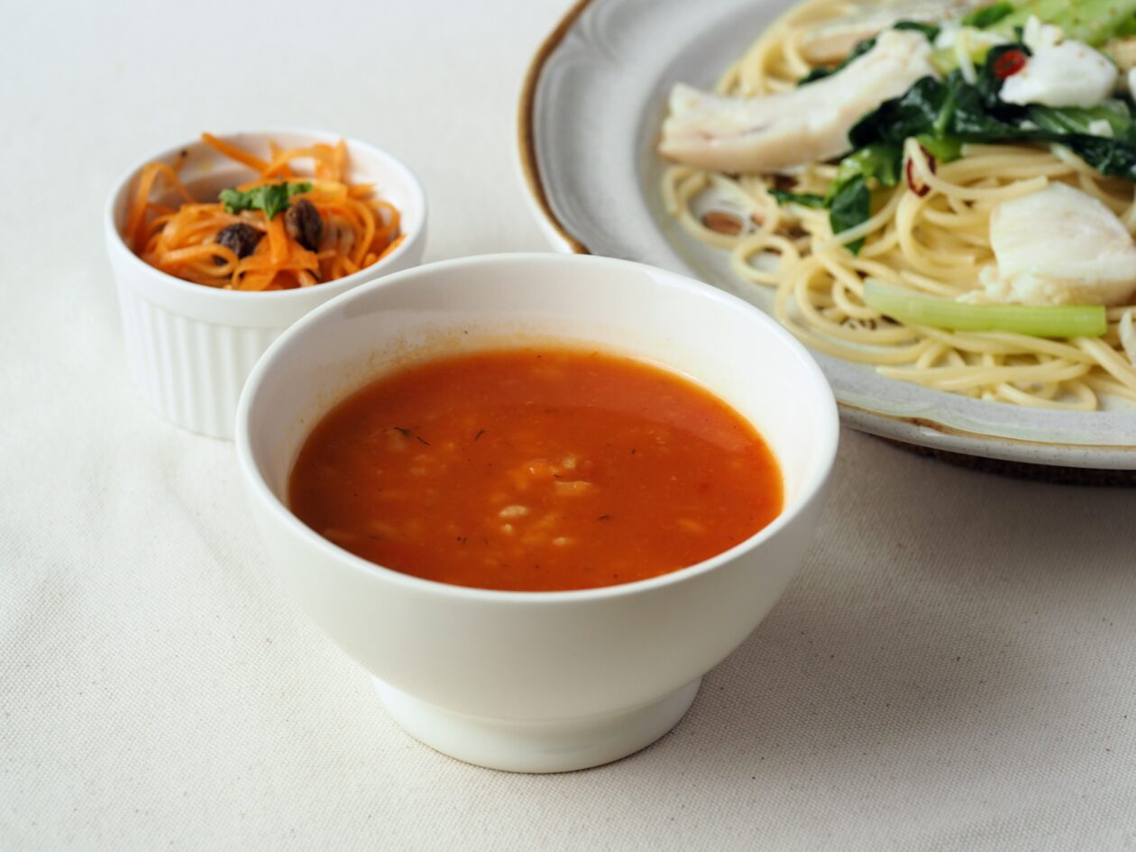無印良品トマトとお米のスープとパスタの画像