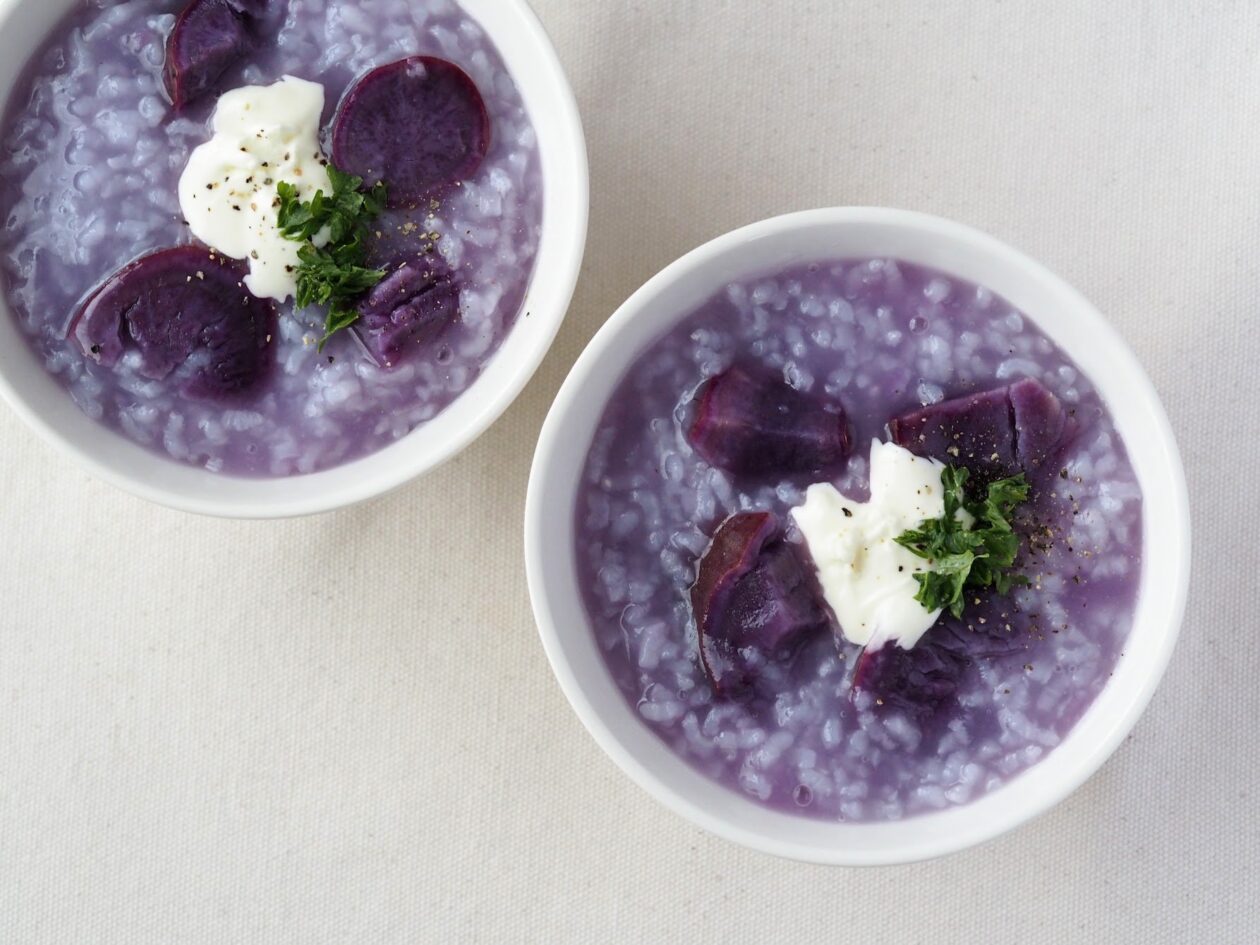 紫芋粥の写真